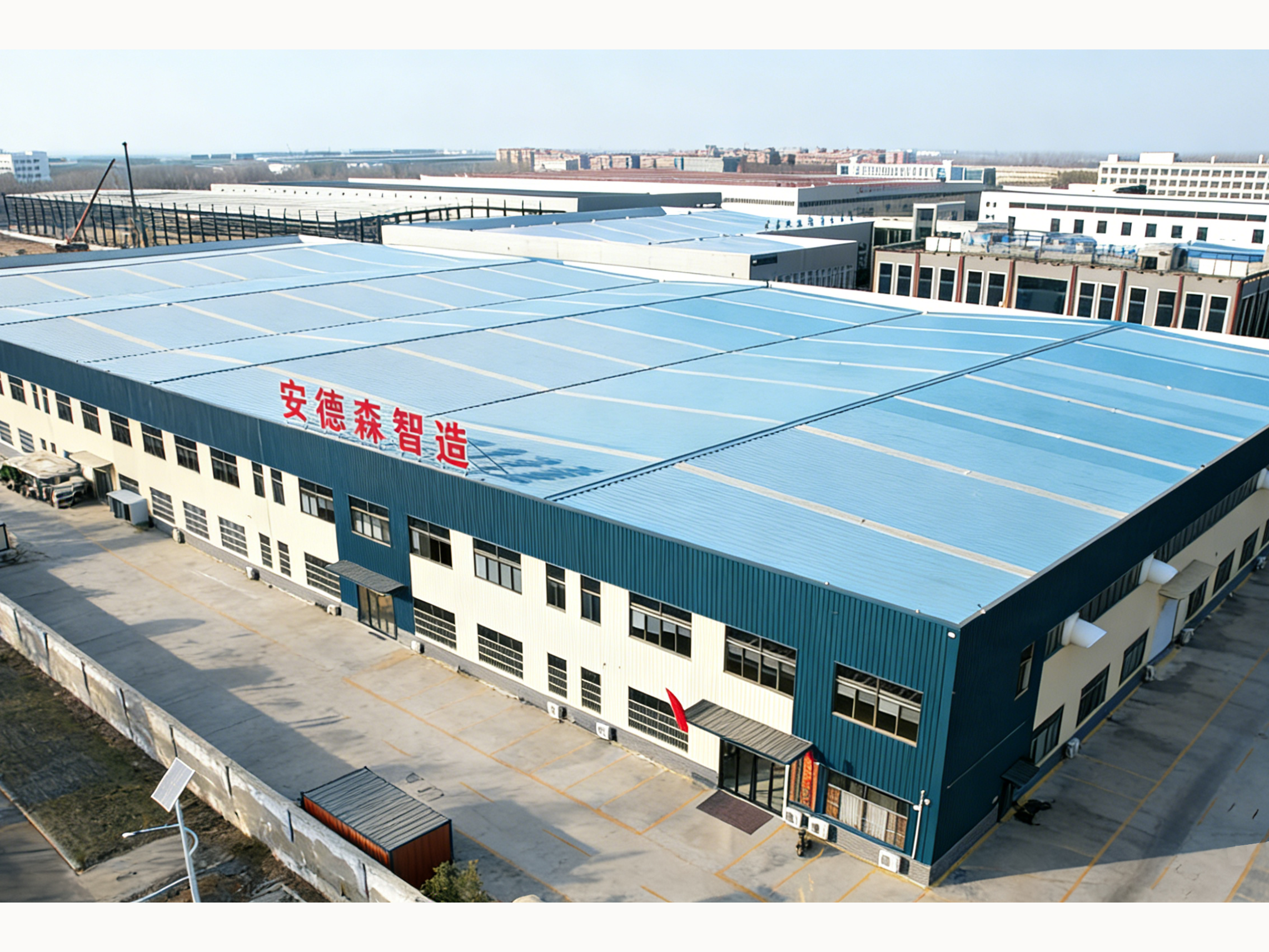 观光车：场（厂）内短途接驳的实用型运载工具