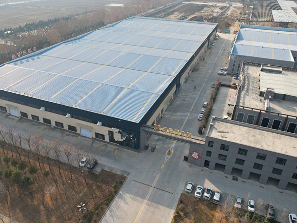 自行剪叉式高空作业平台：现代高空作业的安全利器